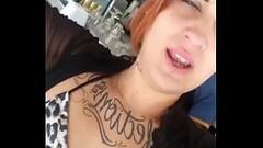 Garotas se exibem na rua e na festa Thumb