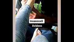 Le encantan mis pies, siempre me quiere chupar Thumb