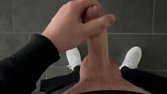 BIG COCK TEEN (18 cm - 18 yo) Jerking Off / Big Balls / White Sneakers / Moaning / Thumb