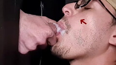 ESSE HETERO CASADO DOTADO GOZOU TANTO NO GLORYHOLE QUE SUJOU AT&Eacute_ MEU &Oacute_CULOS (COMPLETO  Thumb