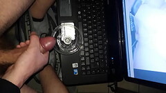 Branler devant une vid&eacute_o Thumb