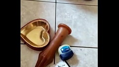 Aux pieds de Mme Thumb