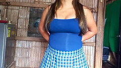 PROFESOR SUCIO!! LA MUJER ESTUDIANTE REPROBO MATEMATICAS Y EL PROFESOR LA CITA EN UNA CASA DE CAMPO  Thumb