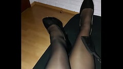 WHERE ARE YOU? I'_M WAITING FOR YOU. FOOTFETISH IN PANTYHOSE. THE MISTRESS WAITS FOR HER GUY. Thumb