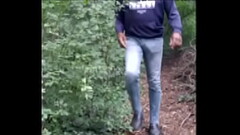 Zoyem bulge semi hard on en marchant Thumb