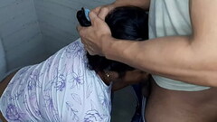 Quiero que mi madrastra me chupe la verga, qu&eacute_ rico c&oacute_mo lo hace Thumb