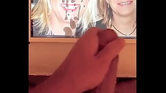 Danish Amateur Tina gets a cumtribute Thumb