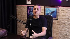 Freddy contando um pouco sobre o Dogging Thumb