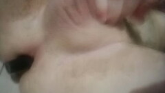 Brincando com meu cuzinho Thumb