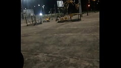 Batendo punheta na Pra&ccedil_a Thumb