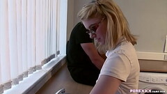 Babysitter in glasses gets nailed in the kitchen Thumb